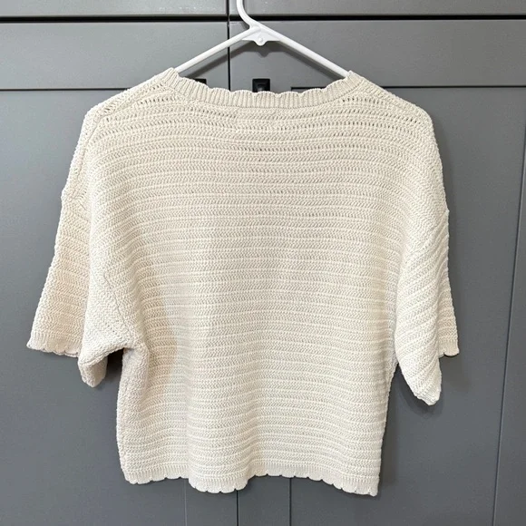 Universal Thread Cream Cropped Scoop Neck Sweater - Picture 5 of 6